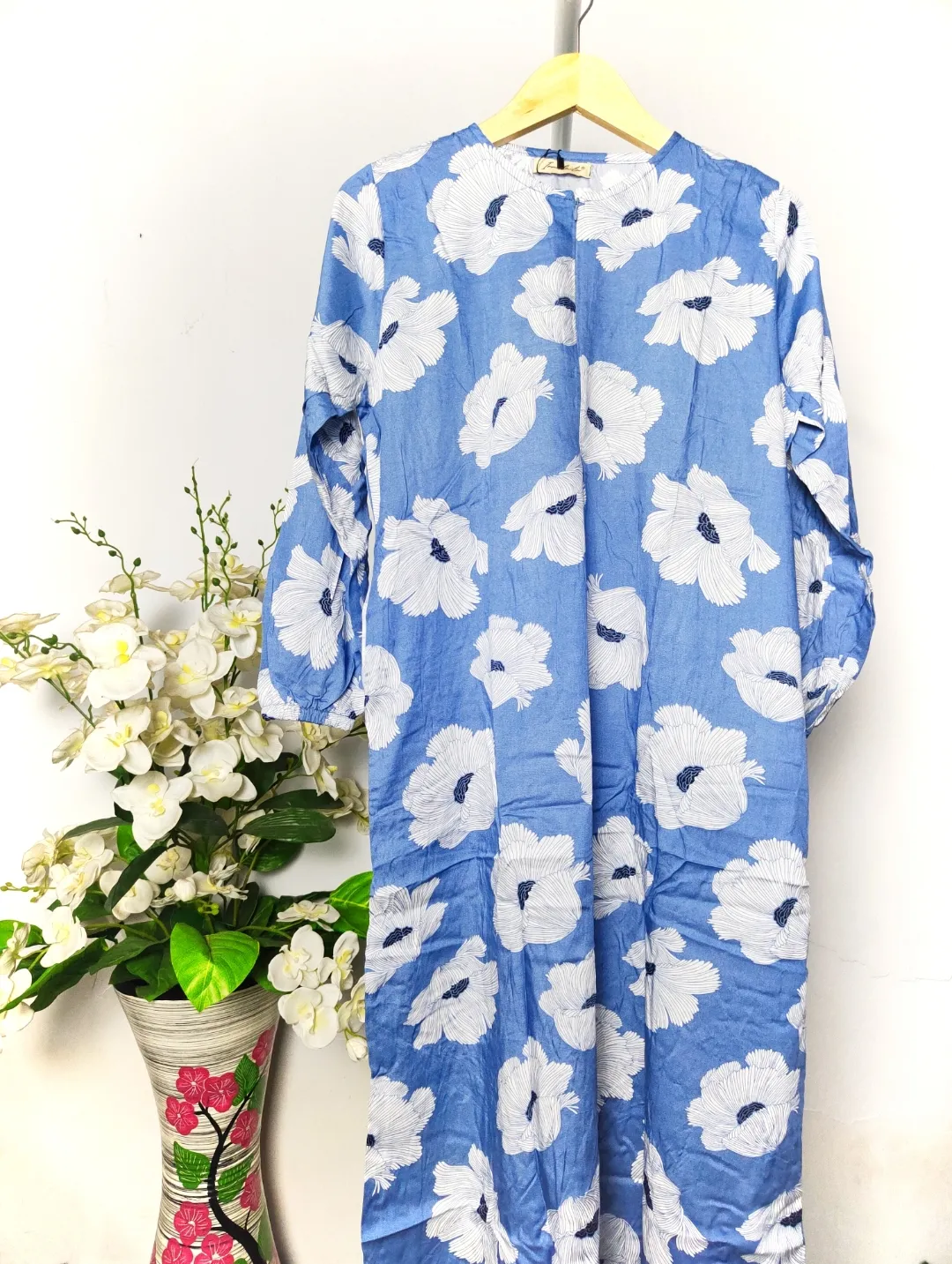 Midi Dress Lengan Panjang Motif H