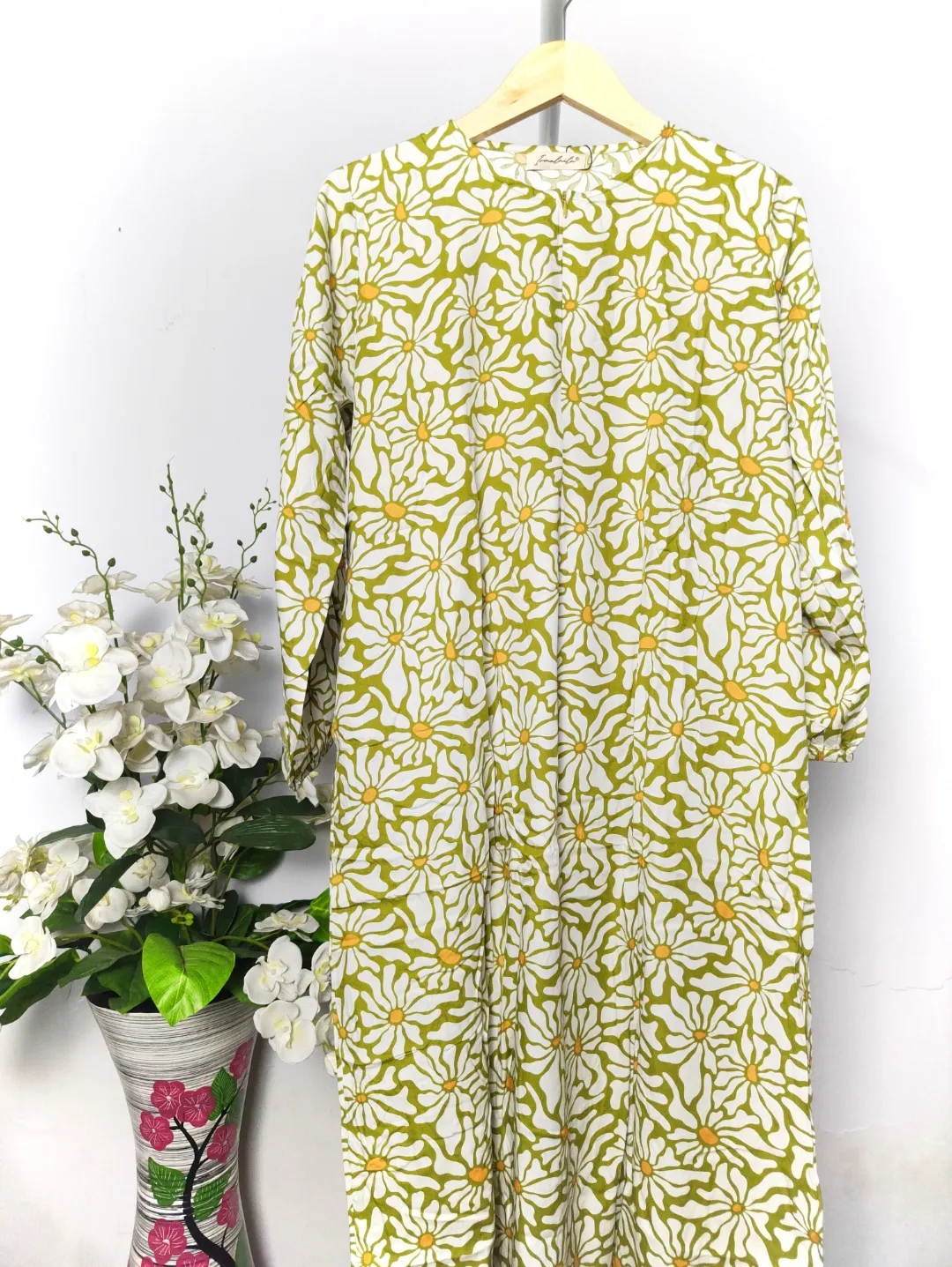 Midi Dress Lengan Panjang Motif M